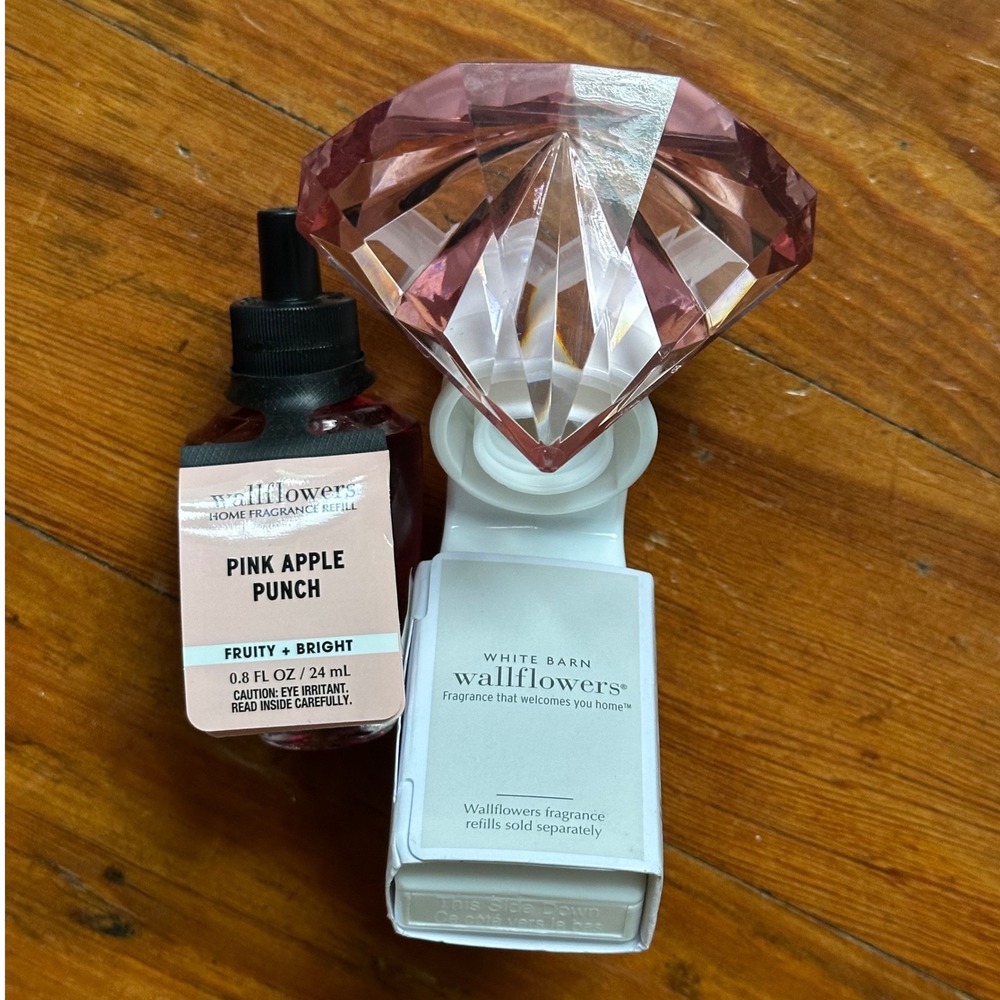 Bath Body Works Pink Diamond Wallflowers Plug In and Pink Apple Punch Refill Set